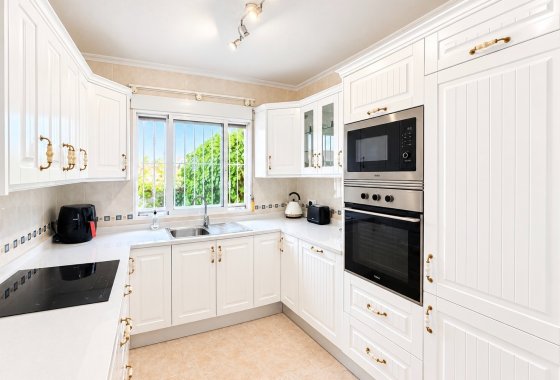Resale - Detached Villa - La Marina