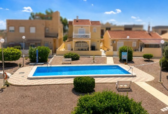 Resale - Detached Villa - La Marina
