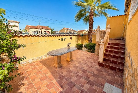Resale - Detached Villa - La Marina