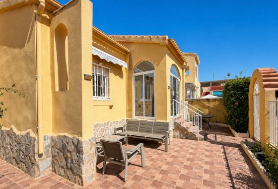 Resale - Detached Villa - La Marina
