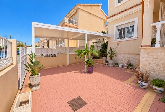 Resale - Detached Villa - La Marina
