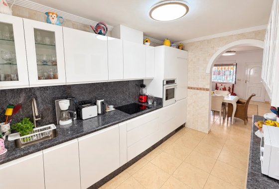 Resale - Detached Villa - La Marina