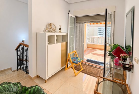 Resale - Detached Villa - La Marina