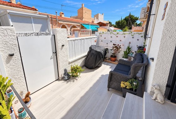 Resale - Terraced house - La Marina