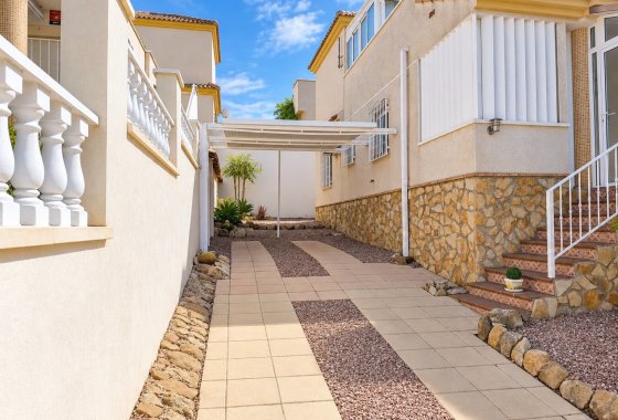 Resale - Detached Villa - La Marina