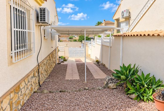 Resale - Detached Villa - La Marina