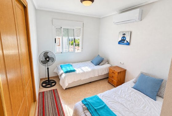 Resale - Semi Detached Villa - La Marina