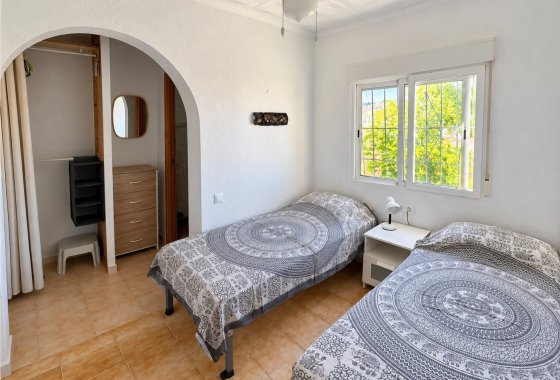 Resale - Detached Villa - La Marina