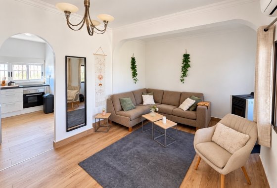 Resale - Detached Villa - La Marina