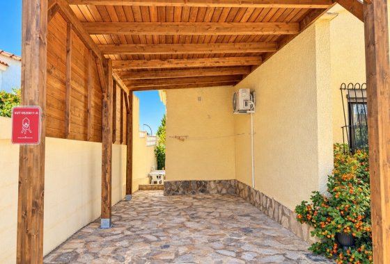 Resale - Detached Villa - La Marina