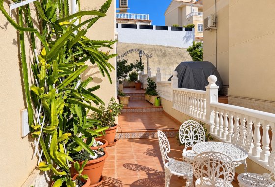 Resale - Detached Villa - La Marina