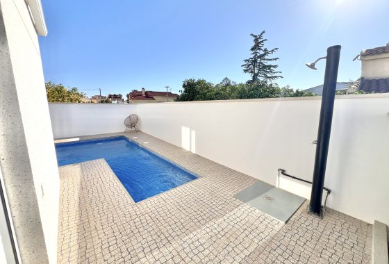 Resale - Detached Villa - La Marina