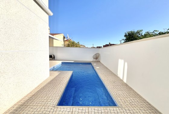 Resale - Detached Villa - La Marina