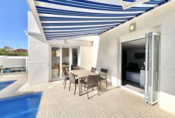 Resale - Detached Villa - La Marina