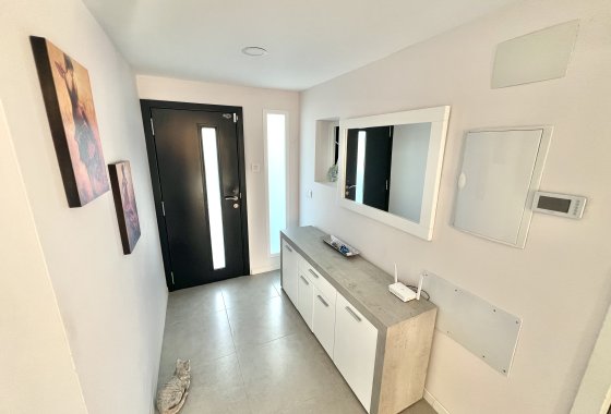 Resale - Detached Villa - La Marina