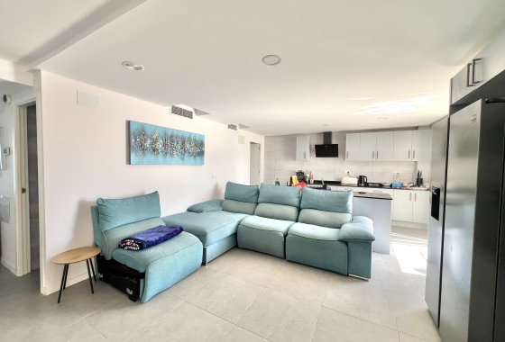 Resale - Detached Villa - La Marina