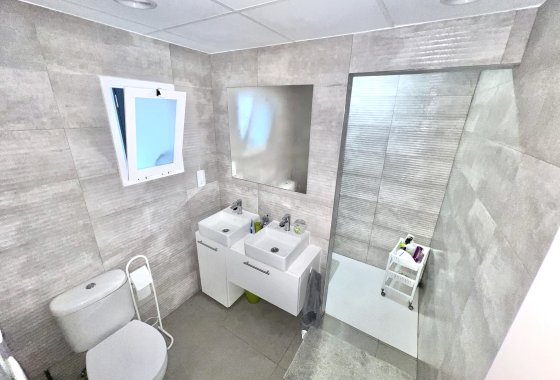 Resale - Detached Villa - La Marina