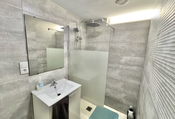 Resale - Detached Villa - La Marina