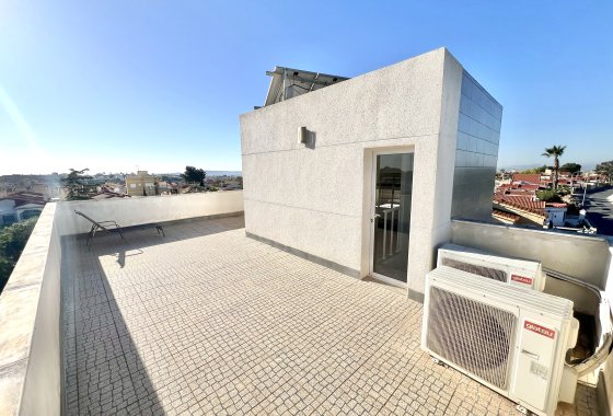 Resale - Detached Villa - La Marina