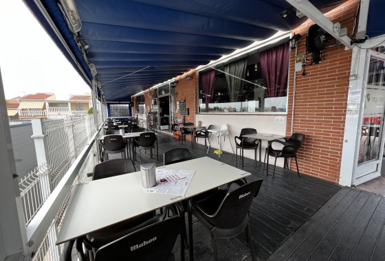 Wiederverkauf - commercial property - La Marina