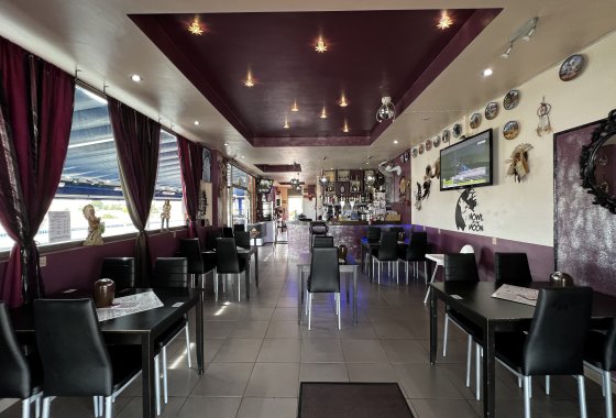 Wiederverkauf - commercial property - La Marina